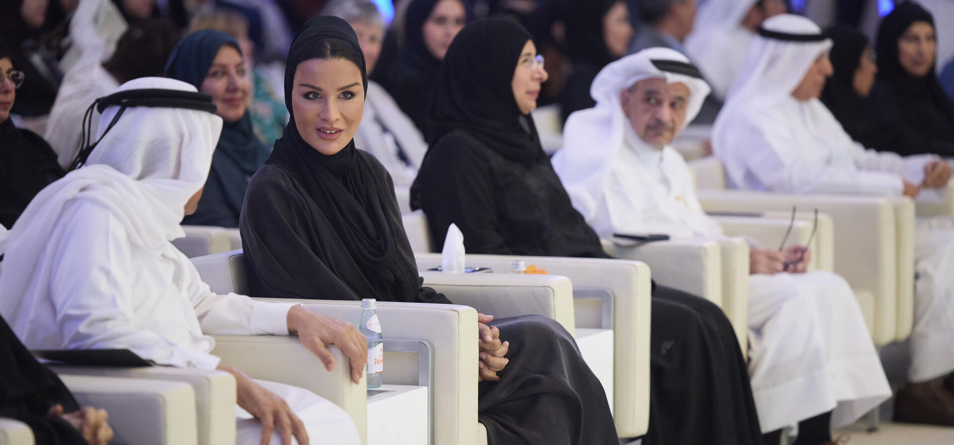 صاحبة السمو تشهد افتتاح اﻟﻤﺆﺗﻤﺮ العالمي الحادي عشر للتعليم الصحي المتداخل والممارسة التعاونية 