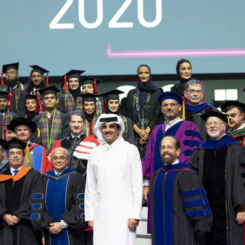 سمو الأمير يشهد حفل تكريم خريجي مؤسسة قطر 