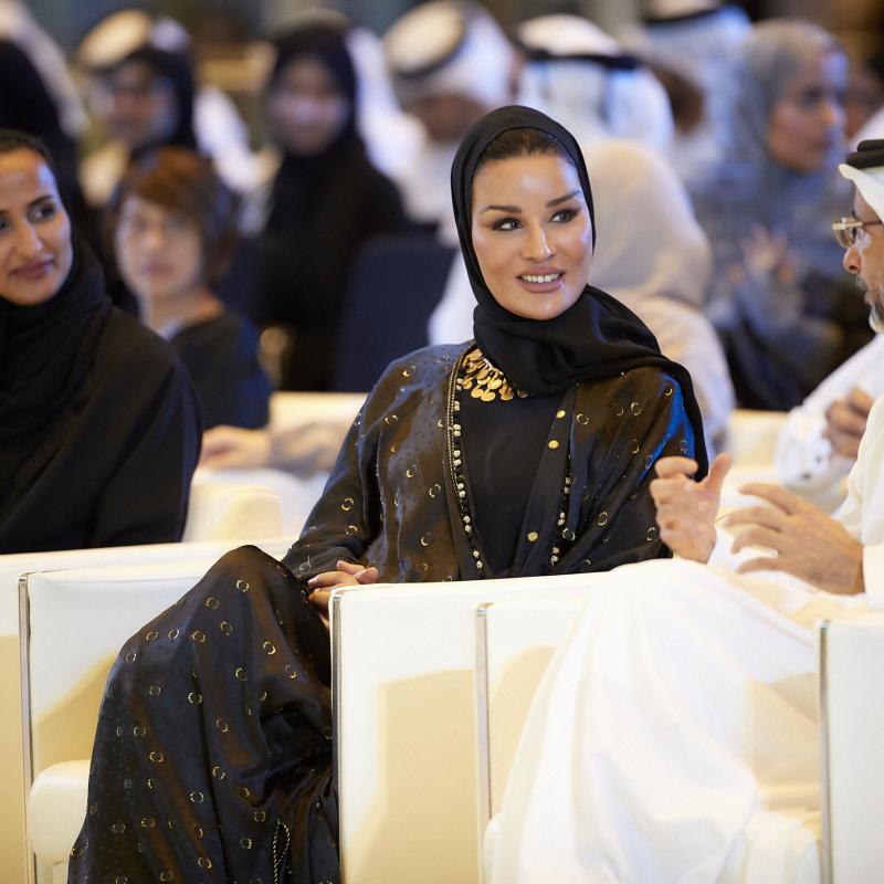 صاحبة السمو الشيخة موزا بنت ناصر تُكرّم الفائزين بجائزة "أخلاقنا" 