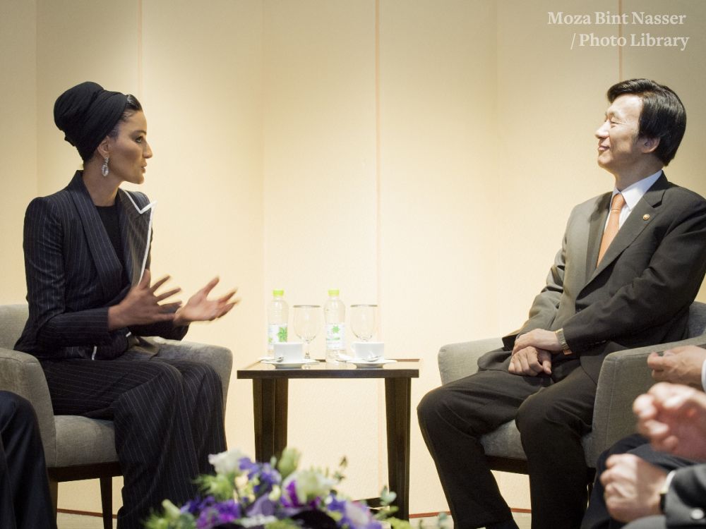 HH Sheikha Moza bint Nasser meets Korean Foreign Minister. HH Sheikha Moza bint Nasser meets Korean Foreign Minister.